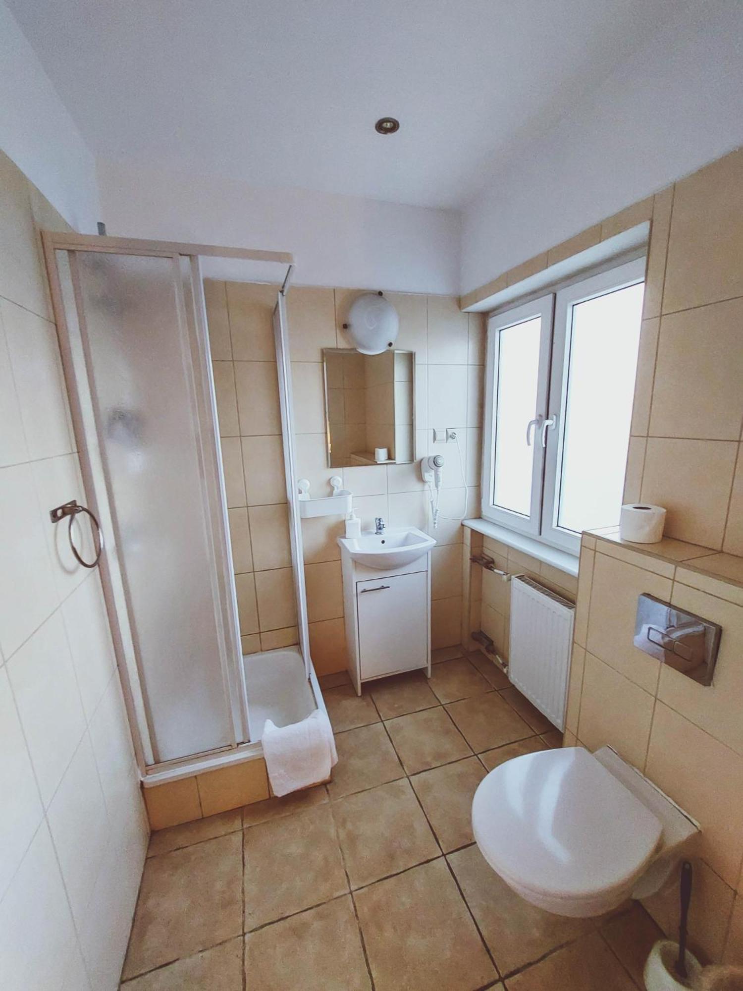 Pod Starymi Lipami Apartment Szczecin Luaran gambar